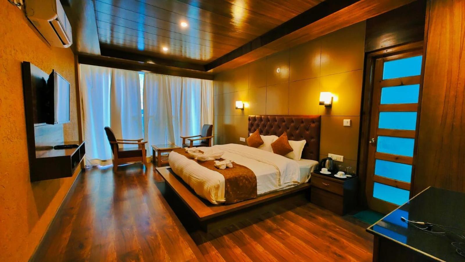 Tata Vista Resort Mall Road Manali - Centrally Heated & Air Cooled Exterior foto