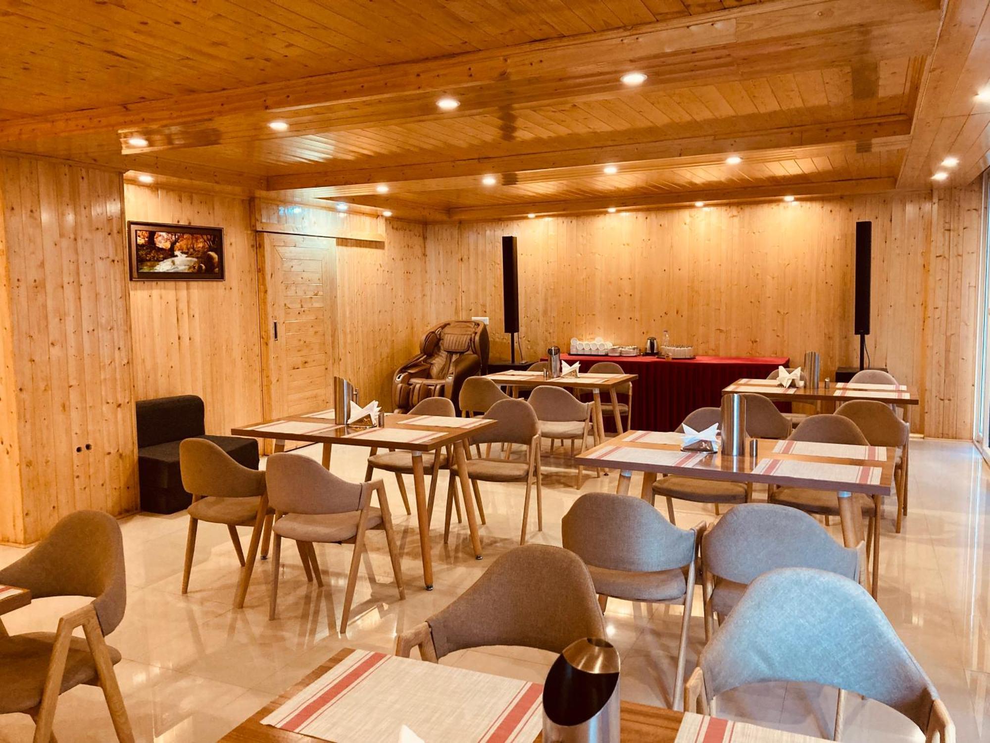 Tata Vista Resort Mall Road Manali - Centrally Heated & Air Cooled Exterior foto