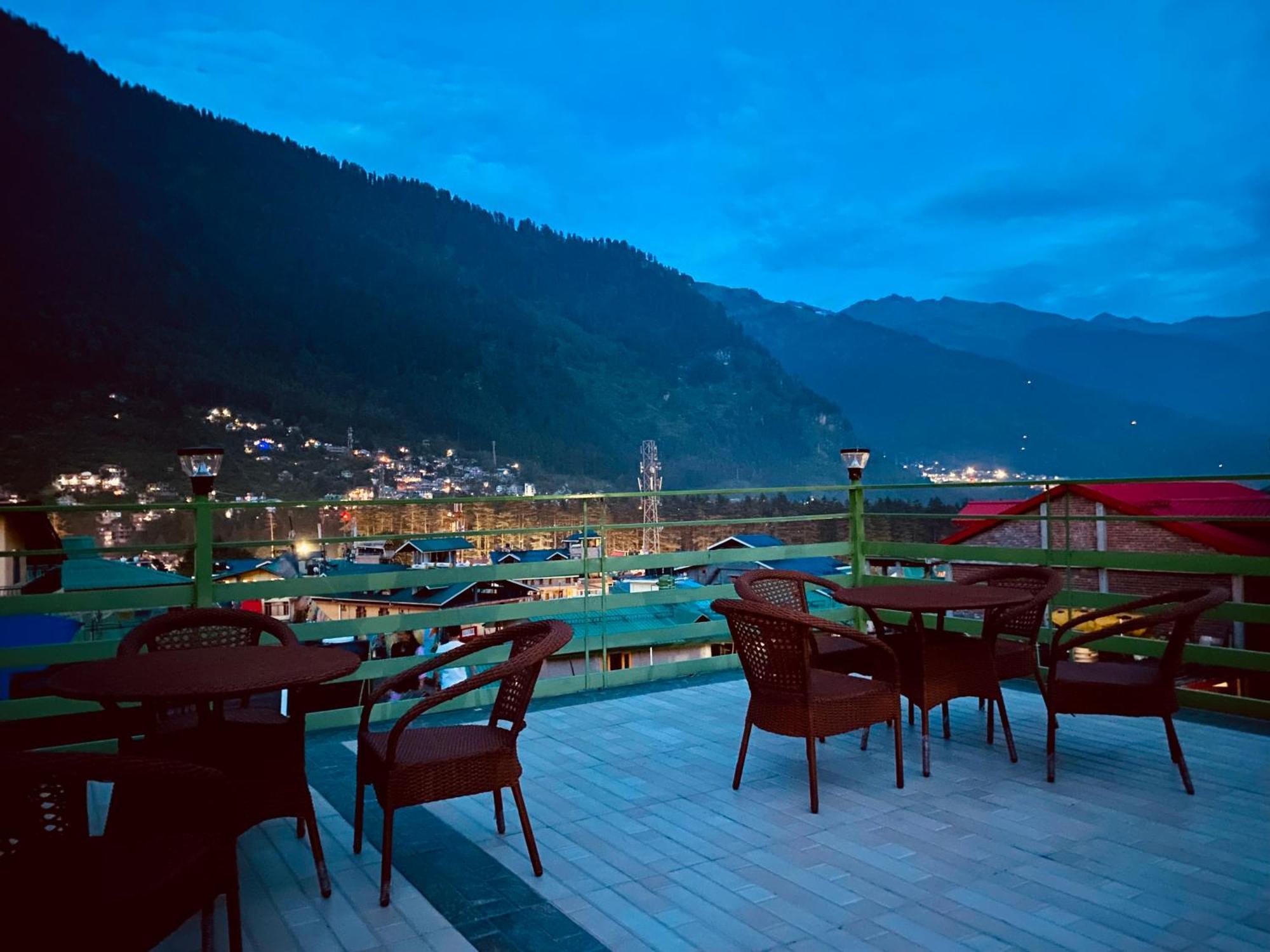 Tata Vista Resort Mall Road Manali - Centrally Heated & Air Cooled Exterior foto